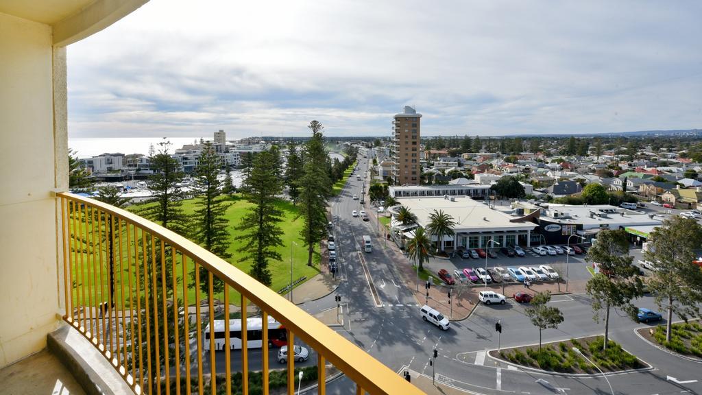 Atlantic Tower Motor Inn Adelaide Exterior photo